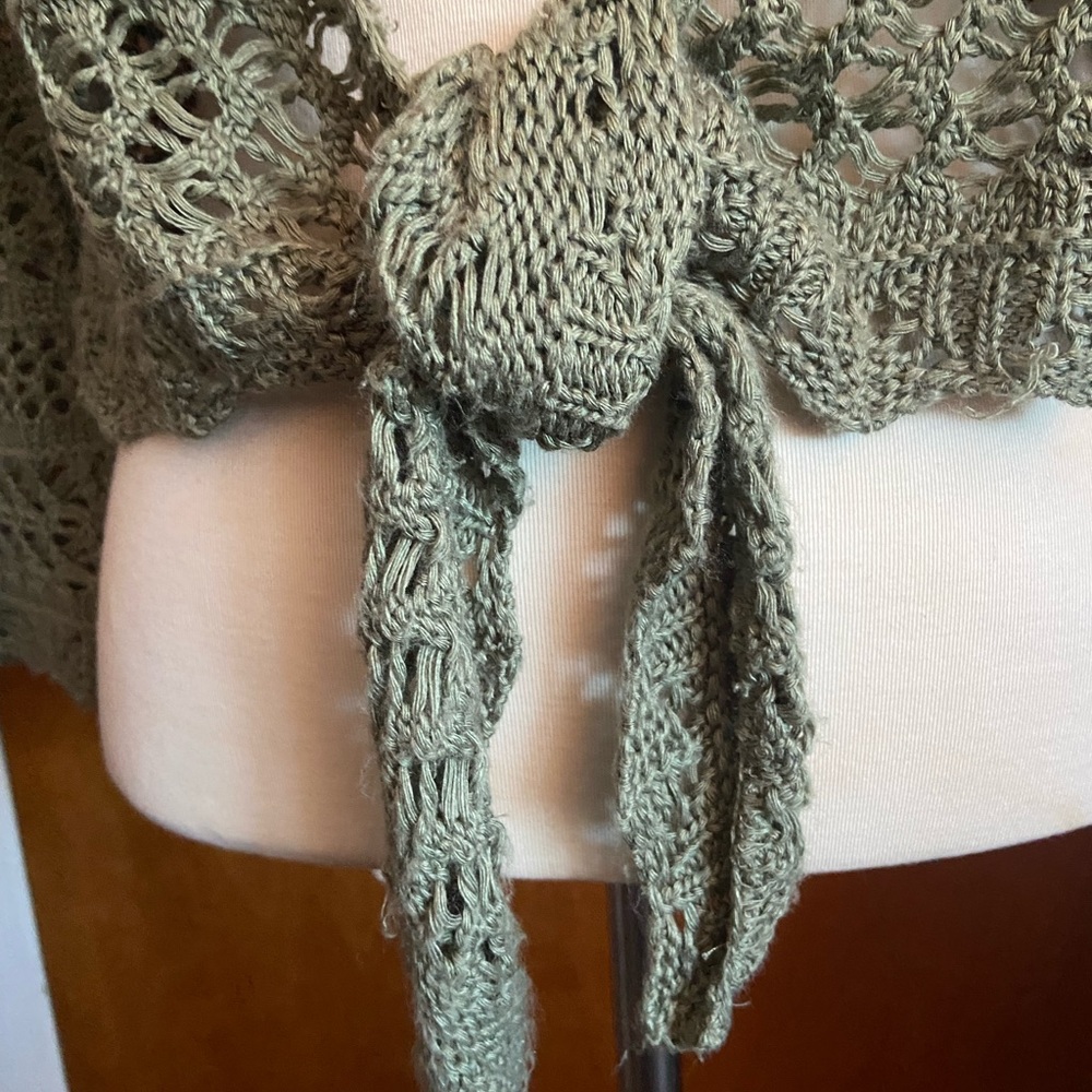 Crocheted sweater - Picture 4 of 5